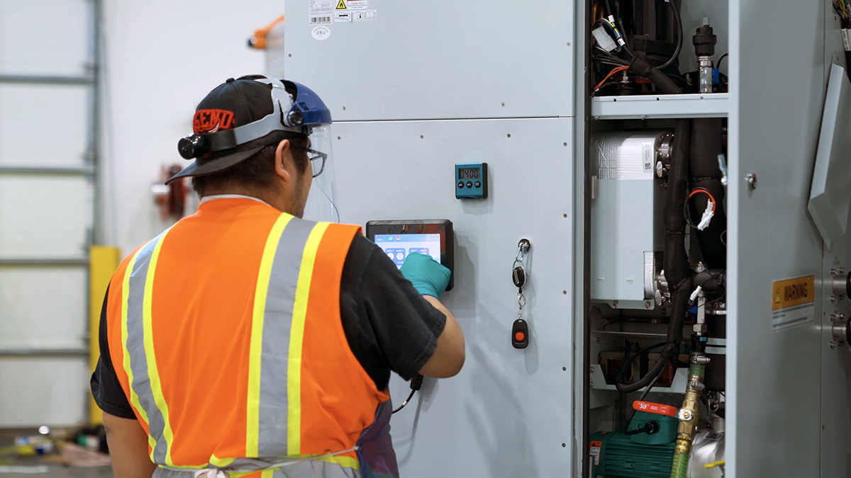 large-form-factor-assembly-hero